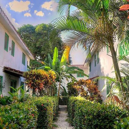 Residence Nord Est Лас Терренас Экстерьер фото